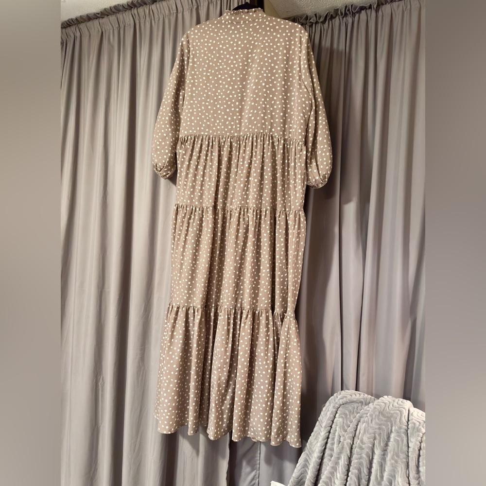 Dainty Jewells
Twirling in the Tulips
Dress XL Maxi - Picture 5 of 5